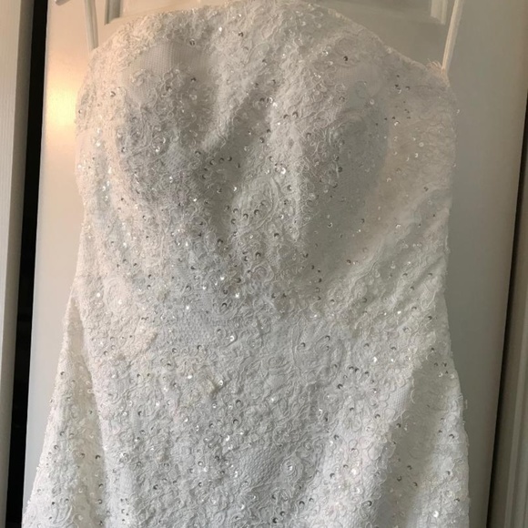 MARRA'S BRIDAL - Picture 7 of 7